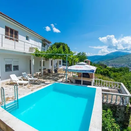 Perfect View Of - With Swimming Pool 빌라